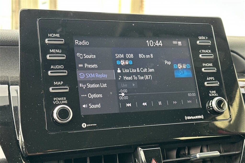 Used 2024 Toyota Camry SE image 17