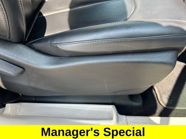 Used 2024 Chrysler Pacifica Touring-L FWD image 52