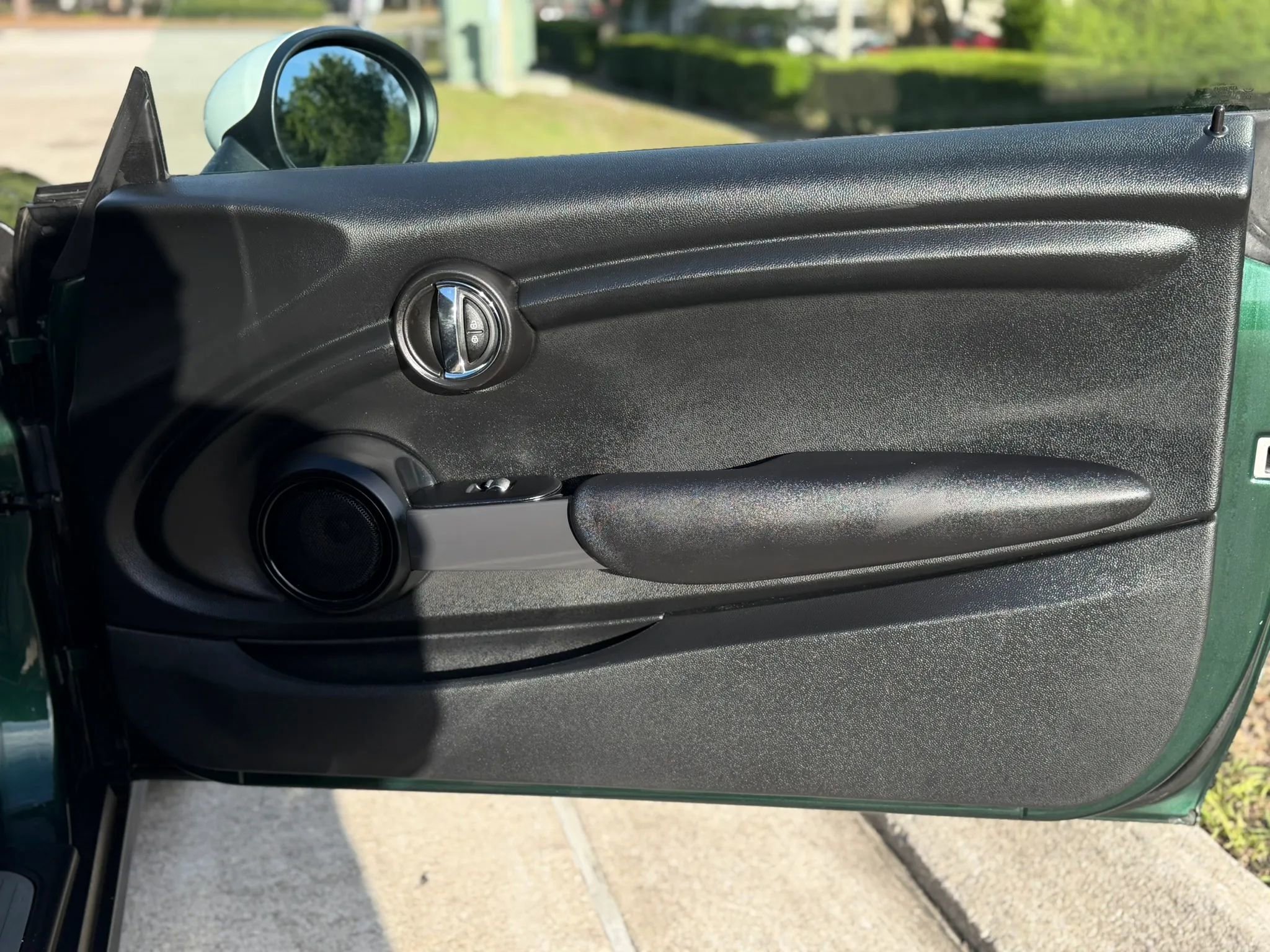 Used 2017 MINI Cooper 2-Door Hardtop image 28
