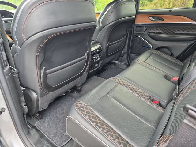 Used 2022 Jeep Grand Cherokee Summit AWD/4WD image 28