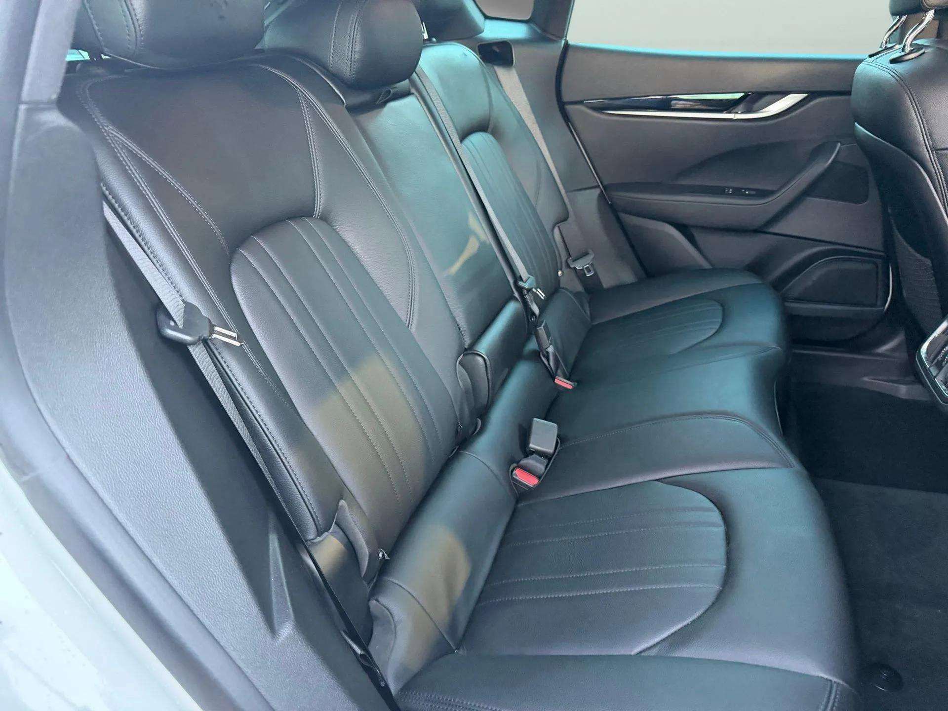 Certified 2022 Maserati Levante GT image 30