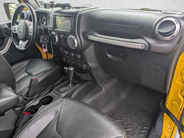 Used 2015 Jeep Wrangler Unlimited Rubicon AWD/4WD image 20