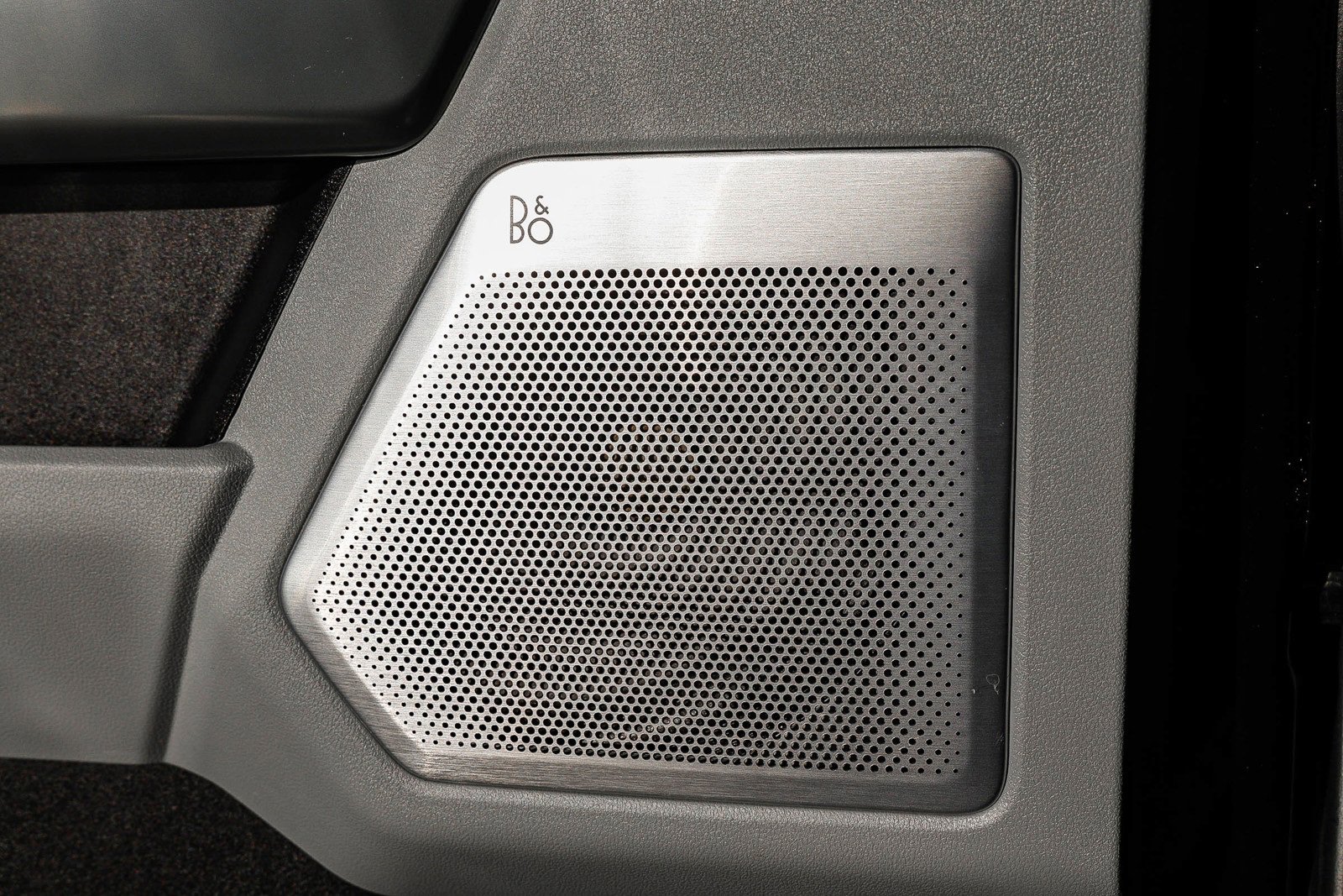 Used 2023 Ford F250 Limited w/ FX4 Off-Road Package image 23