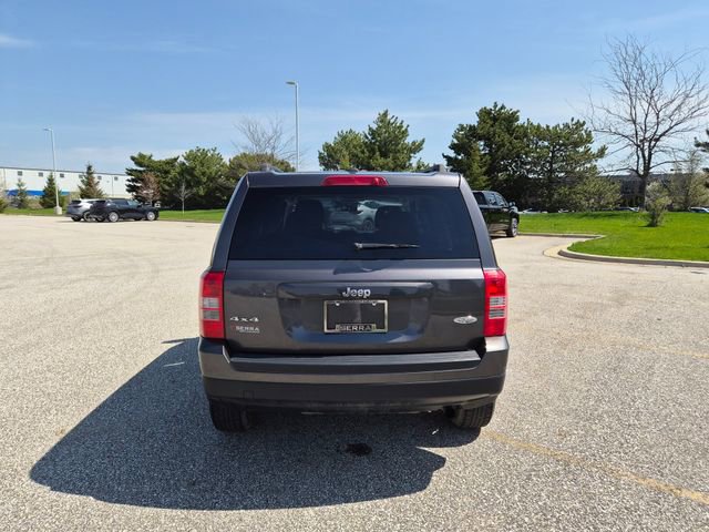 Used 2015 Jeep Patriot High Altitude AWD/4WD image 6