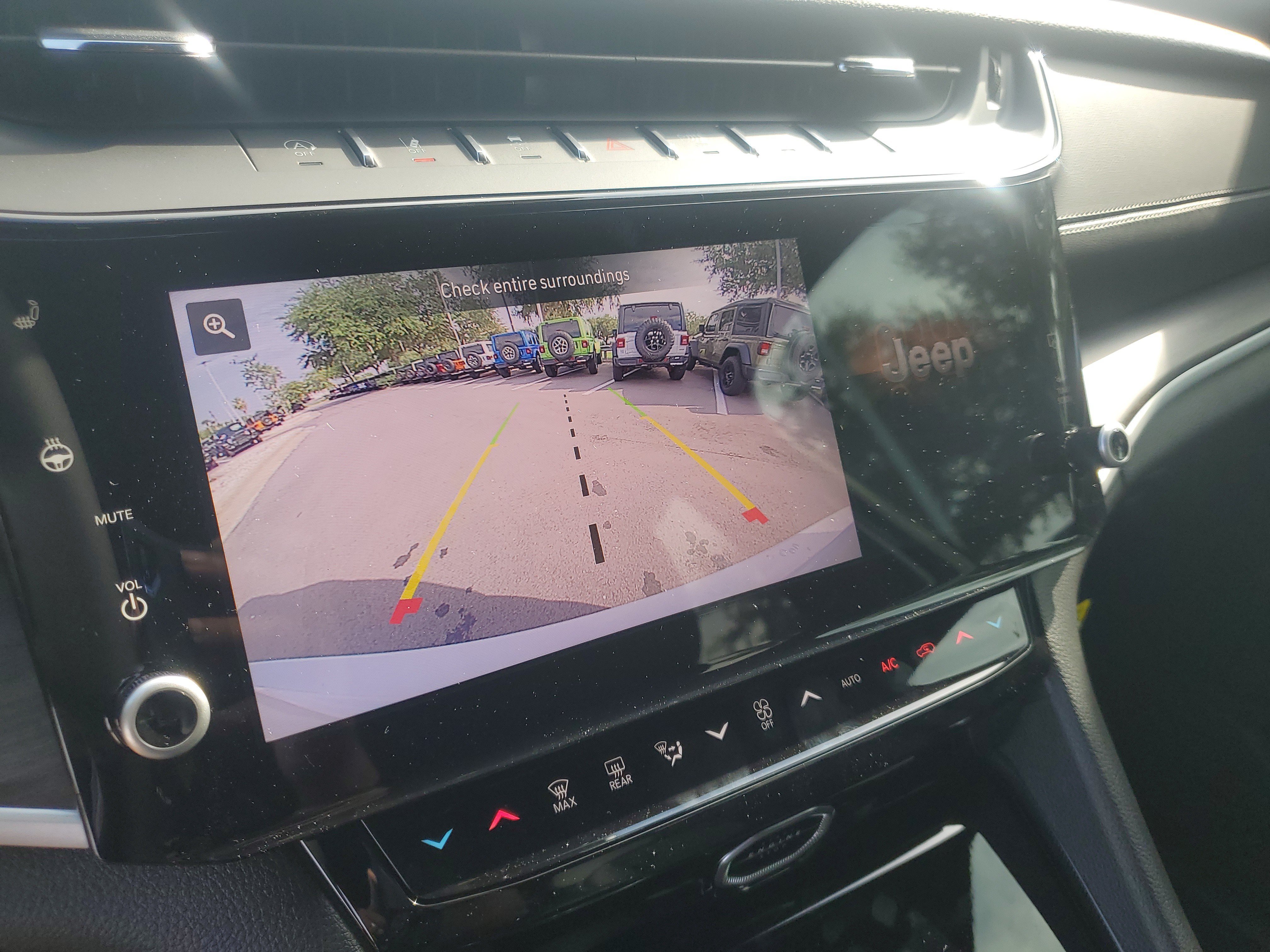 New 2026 Jeep Grand Cherokee Altitude RWD image 18
