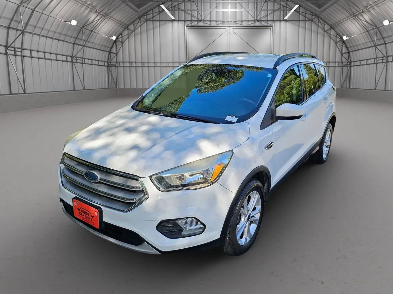 Used 2018 Ford Escape SE w/ SE Sync 3 Package image 2