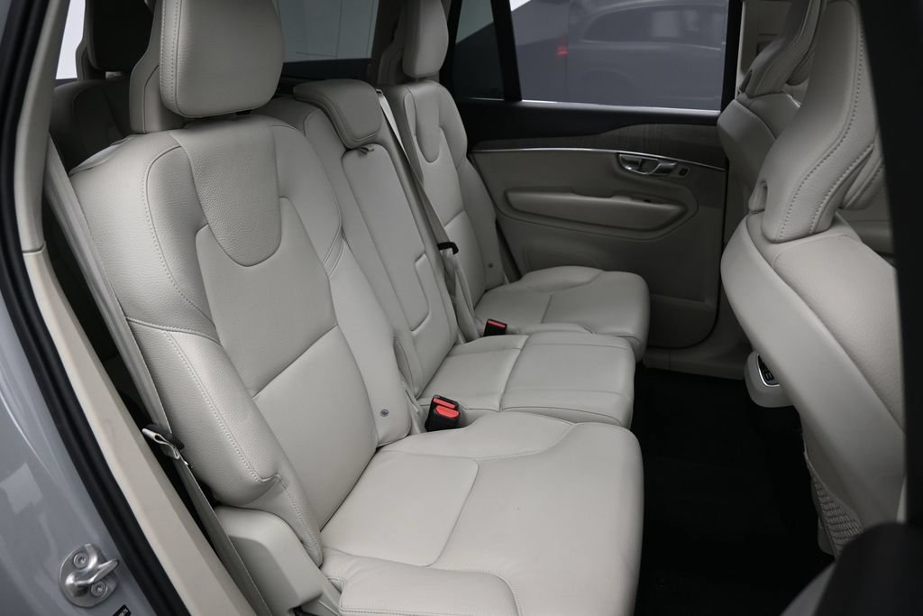 Used 2025 Volvo XC90 B5 Plus w/ Protection Package AWD/4WD image 29