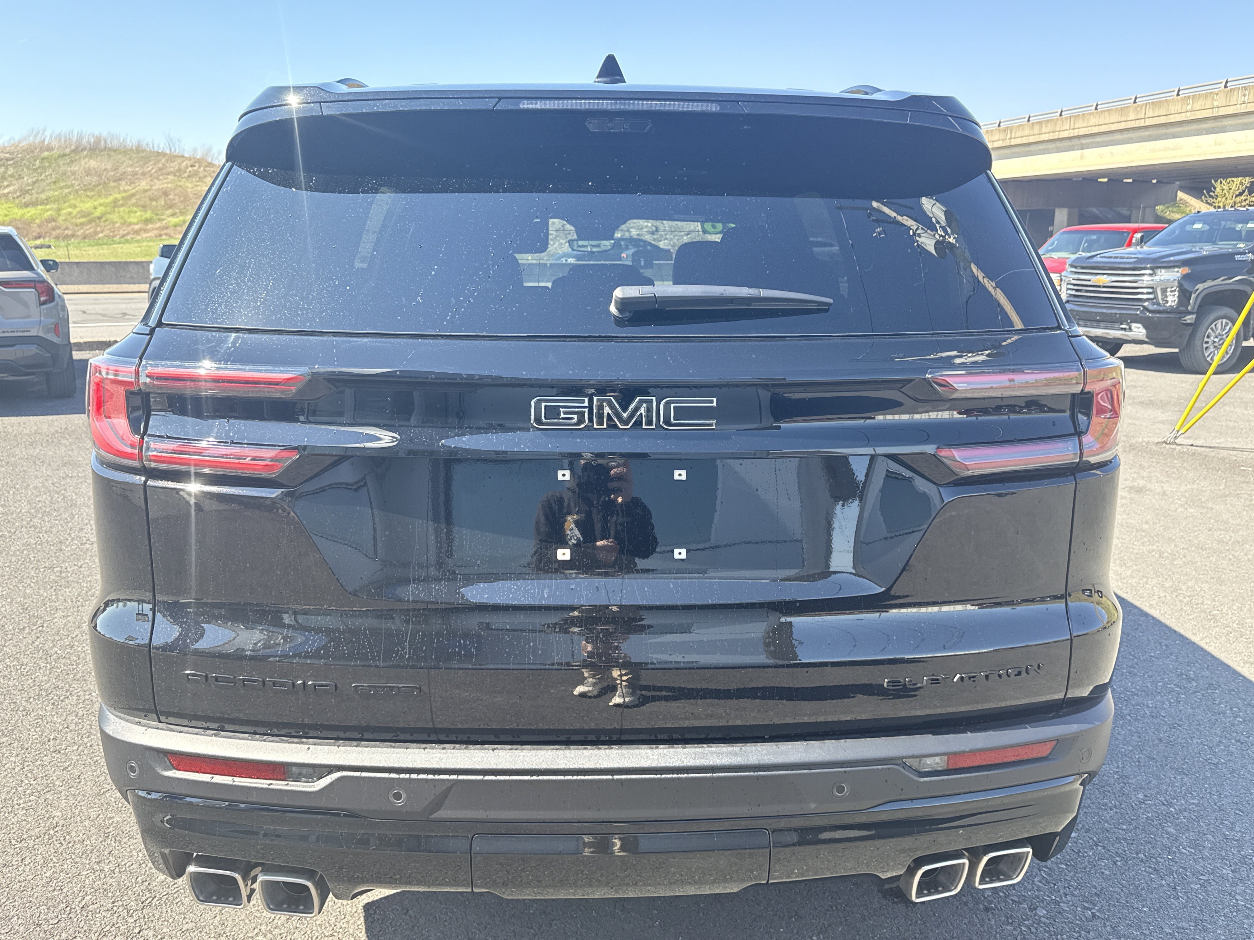 New 2026 GMC Acadia Elevation AWD/4WD image 4