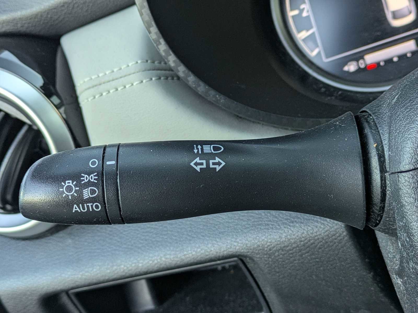 Used 2020 Nissan Versa SV image 23