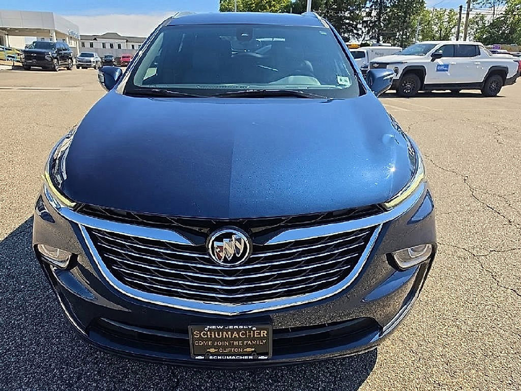 Used 2023 Buick Enclave Essence AWD/4WD image 25