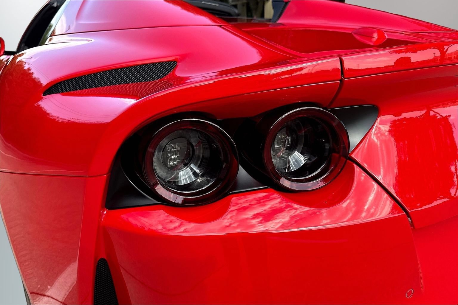 Used 2022 Ferrari 812 GTS RWD image 20