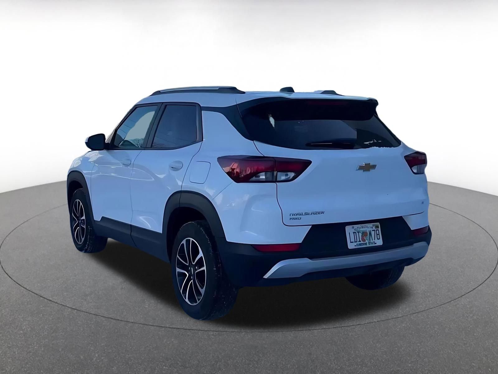 Used 2025 Chevrolet TrailBlazer LT image 11