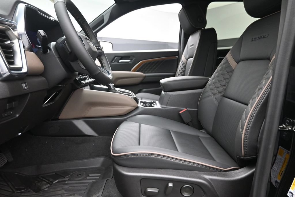 New 2026 GMC Canyon Denali AWD/4WD image 16