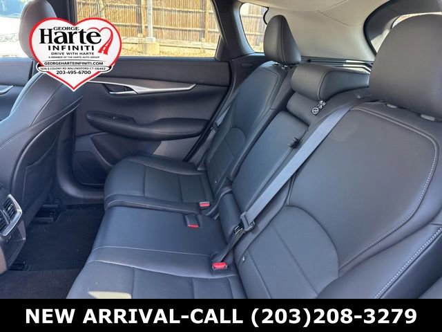 Certified 2023 INFINITI QX50 Luxe image 6