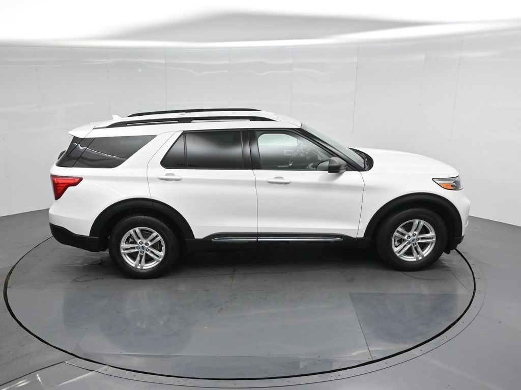 Certified 2023 Ford Explorer XLT w/ Equipment Group 202A RWD image 41