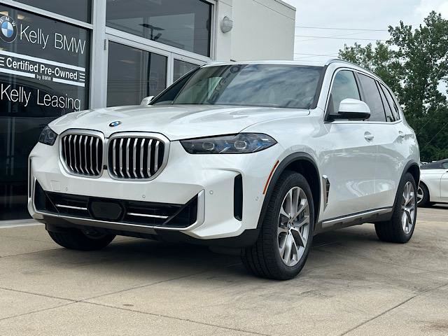 Used 2026 BMW X5 xDrive40i AWD/4WD image 3