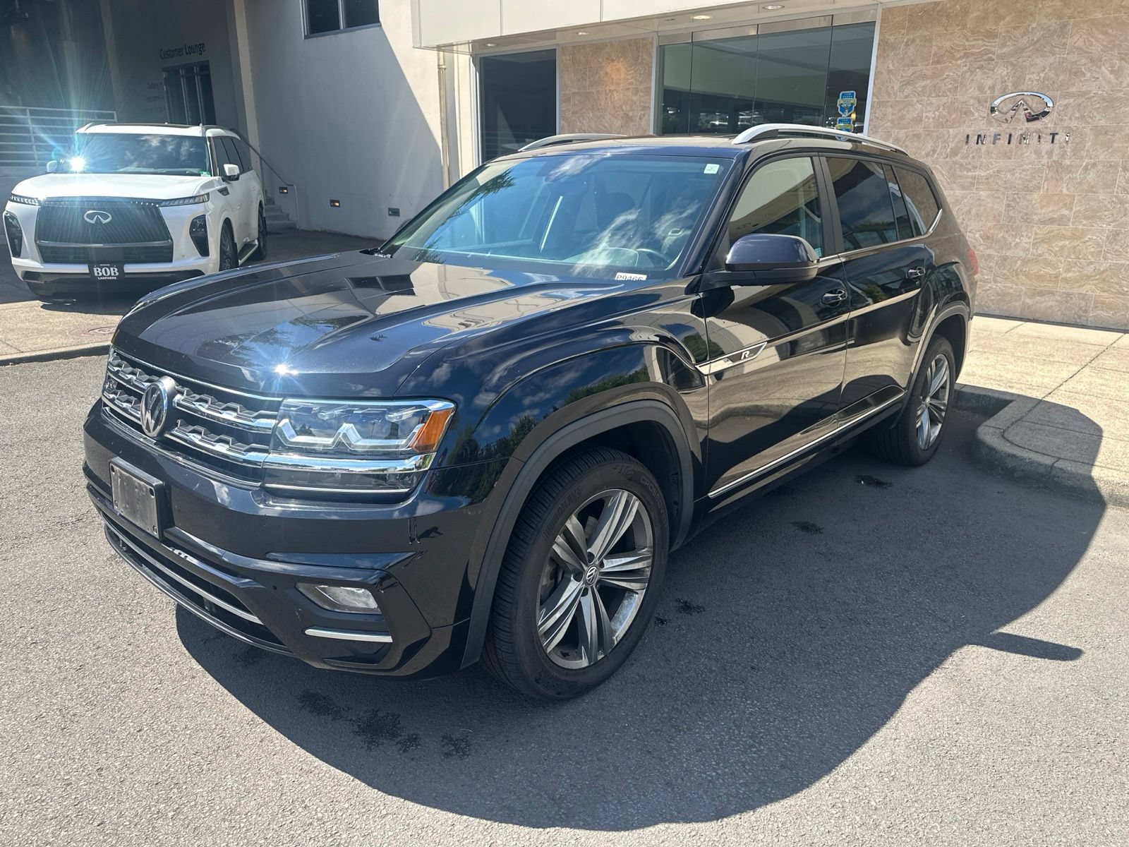 Used 2019 Volkswagen Atlas SEL R-Line AWD/4WD image 1