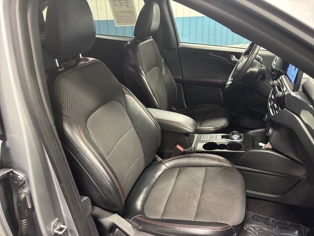 Used 2023 Ford Escape ST-Line image 34