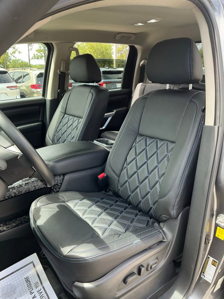Used 2021 Nissan Titan SV w/ SV Convenience Package RWD image 40
