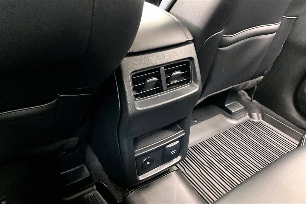 Certified 2024 Ford Edge SEL w/ Convenience Package AWD/4WD image 33