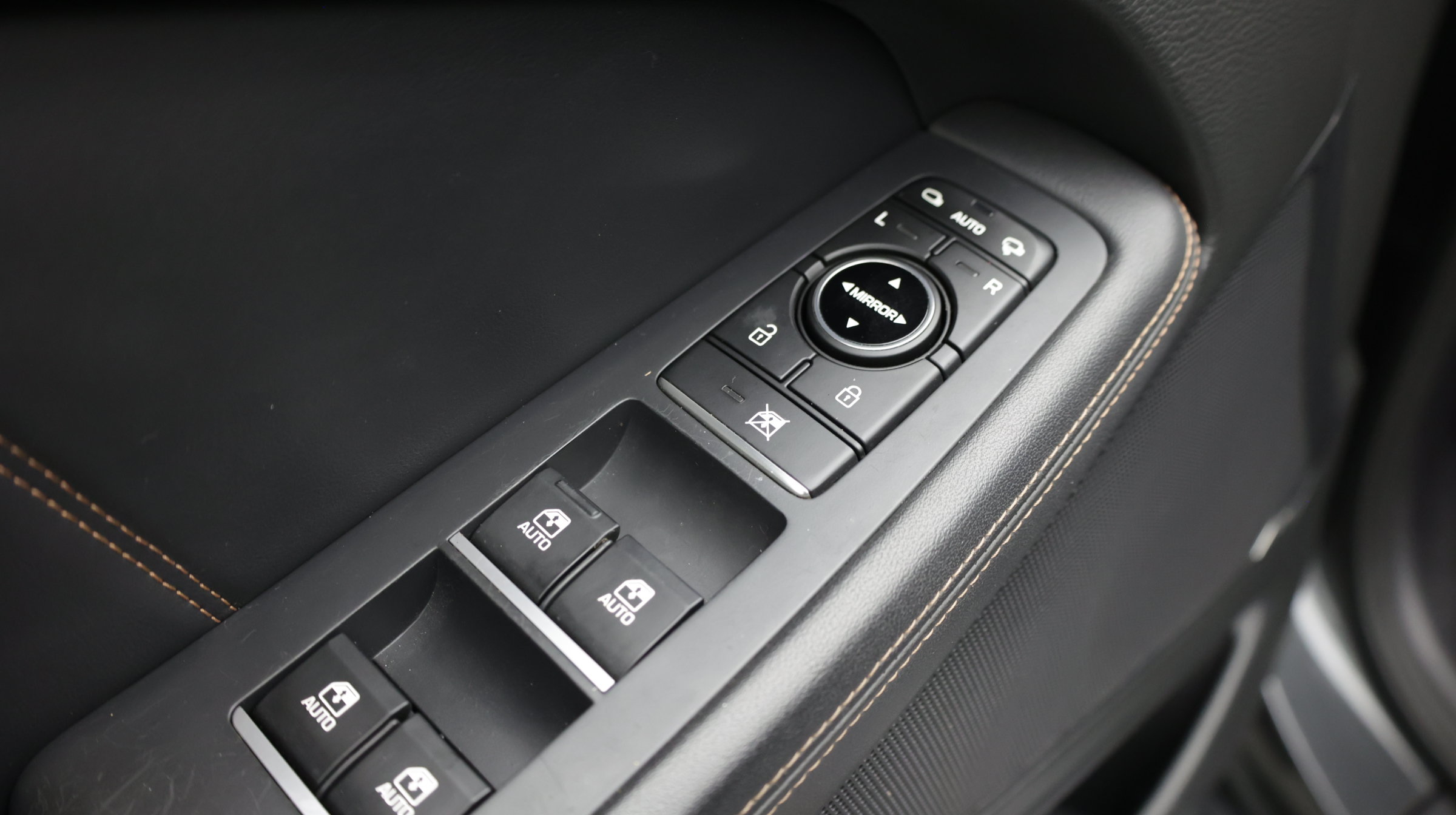 Used 2019 Genesis G80 3.3T Sport RWD image 19