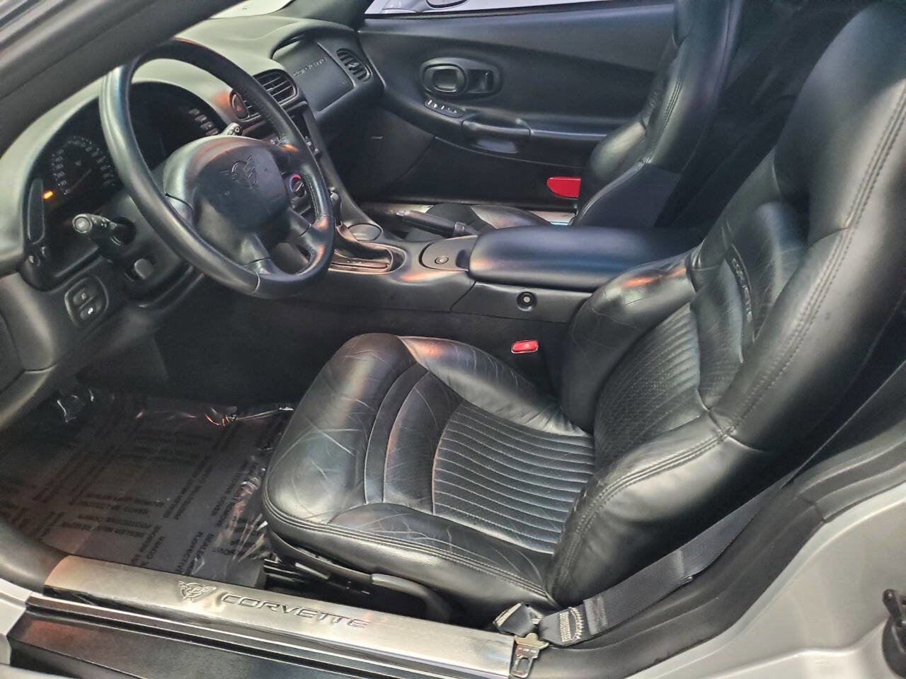 Used 1998 Chevrolet Corvette Coupe w/ Roof Pkg image 9