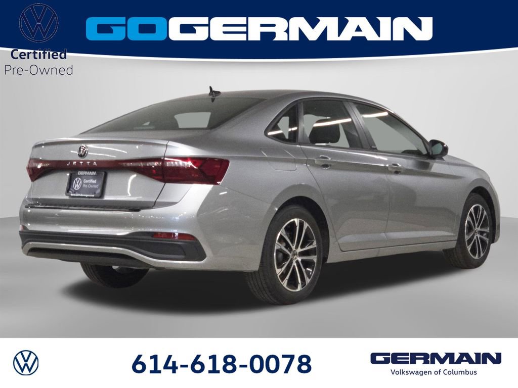 Used 2025 Volkswagen Jetta Sport FWD image 9