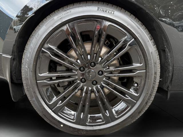 New 2026 Land Rover Range Rover Long Wheelbase Autobiography image 12