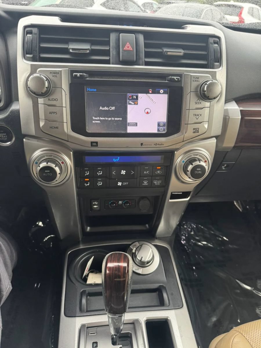 Used 2015 Toyota 4Runner Limited AWD/4WD image 41