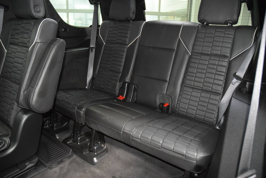 Used 2023 Cadillac Escalade Premium Luxury Platinum w/ LPO, Floor Liner Package AWD/4WD image 46