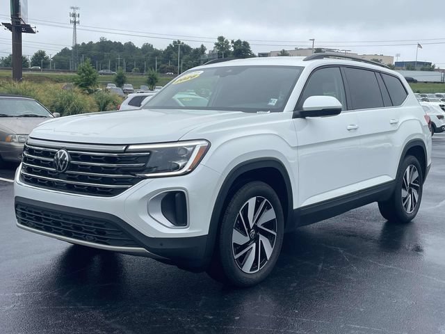 Certified 2026 Volkswagen Atlas SE FWD image 3