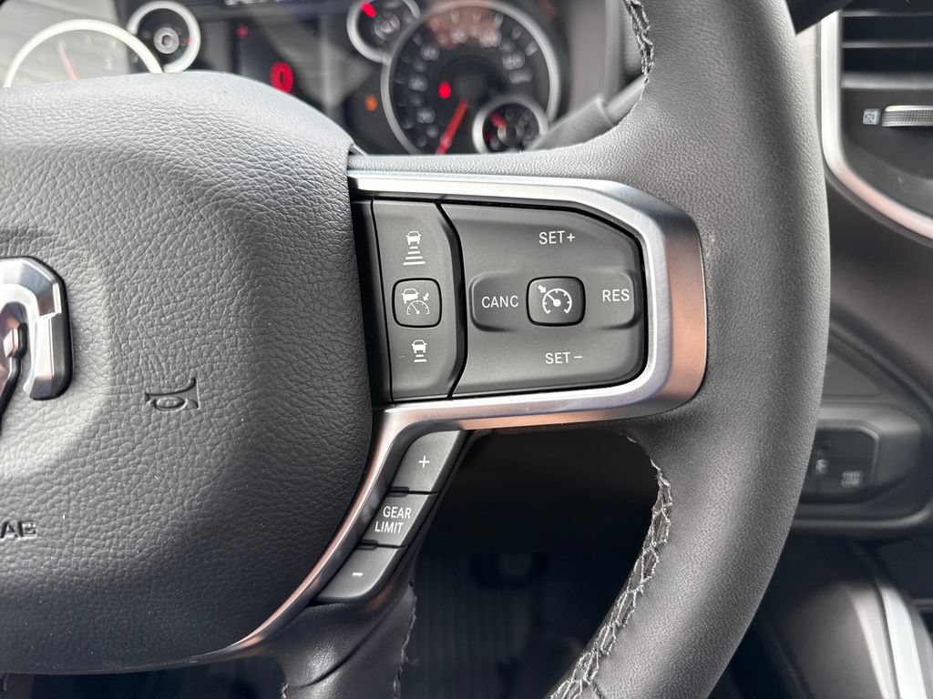 New 2026 RAM 3500 Big Horn AWD/4WD image 15