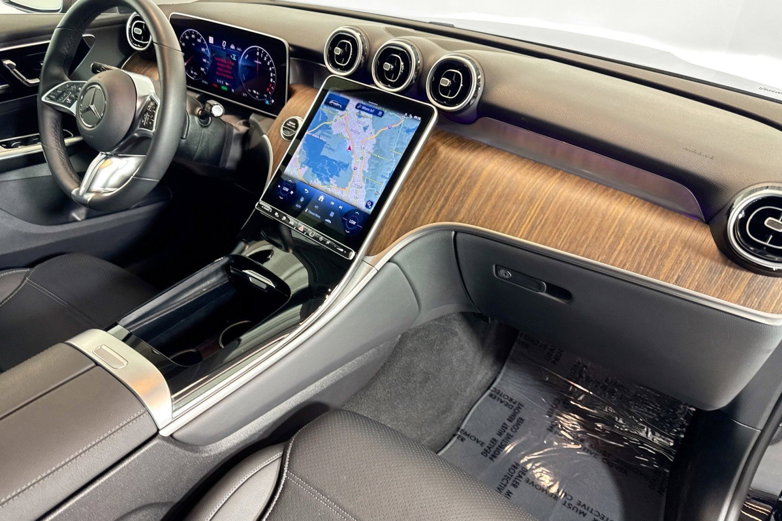 Certified 2025 Mercedes-Benz GLC 350e 4MATIC image 27