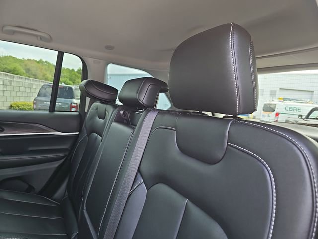 Used 2023 Jeep Grand Cherokee Limited w/ Trailer Tow Prep Group (B) image 14