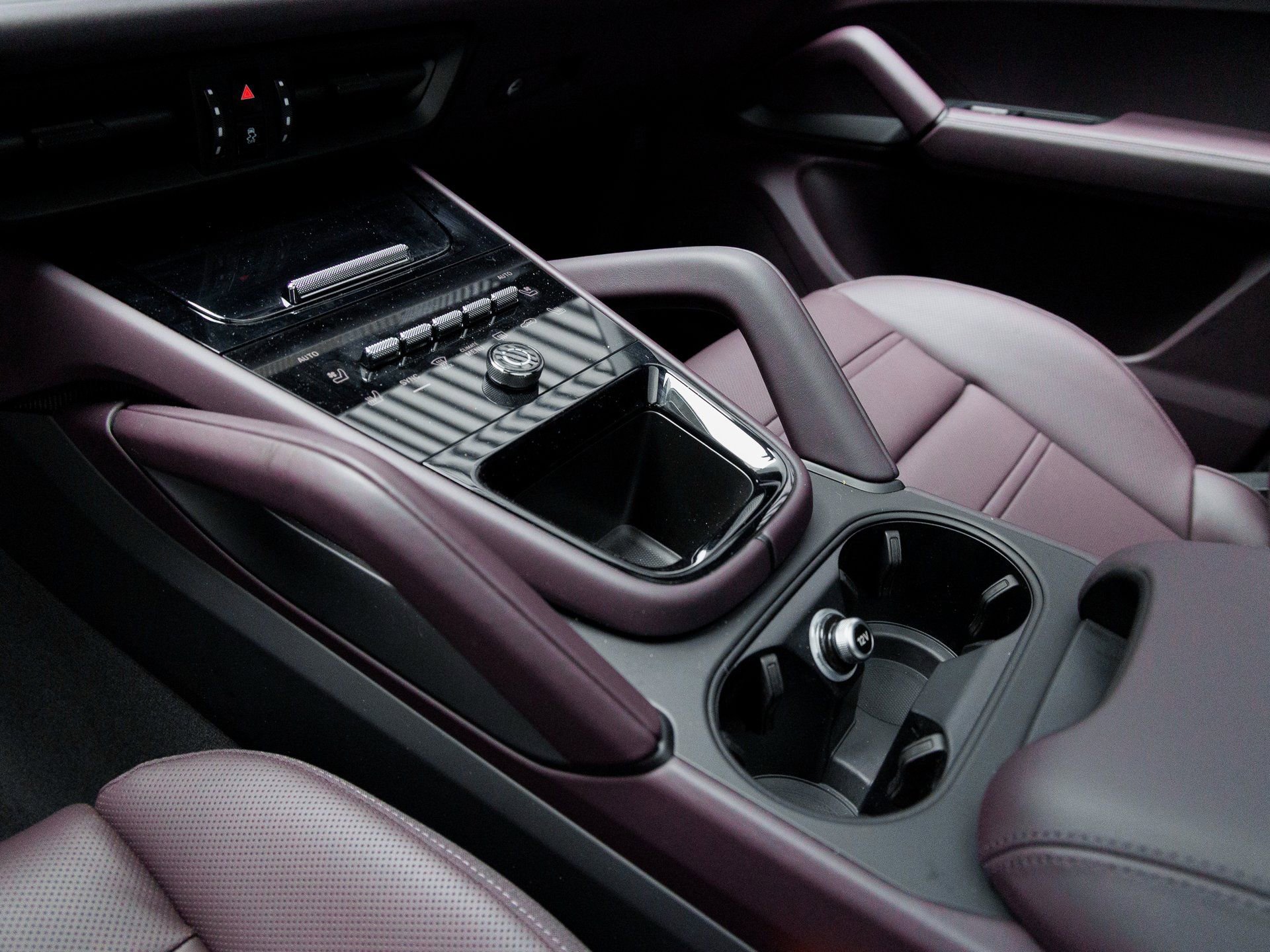 New 2026 Porsche Cayenne Coupe image 24