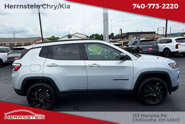 New 2026 Jeep Compass Latitude AWD/4WD image 17