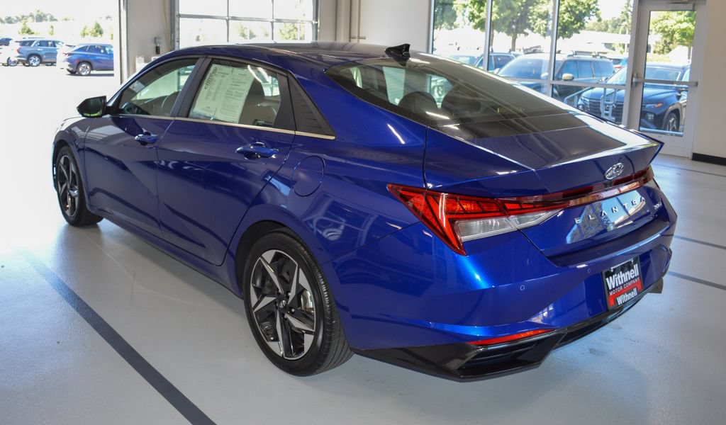 Used 2021 Hyundai Elantra Limited FWD image 5