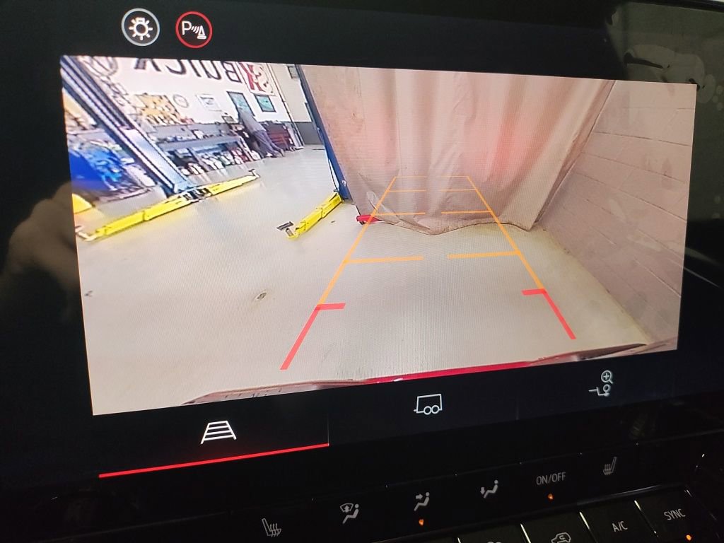 New 2026 GMC Canyon Elevation w/ Convenience Package image 30