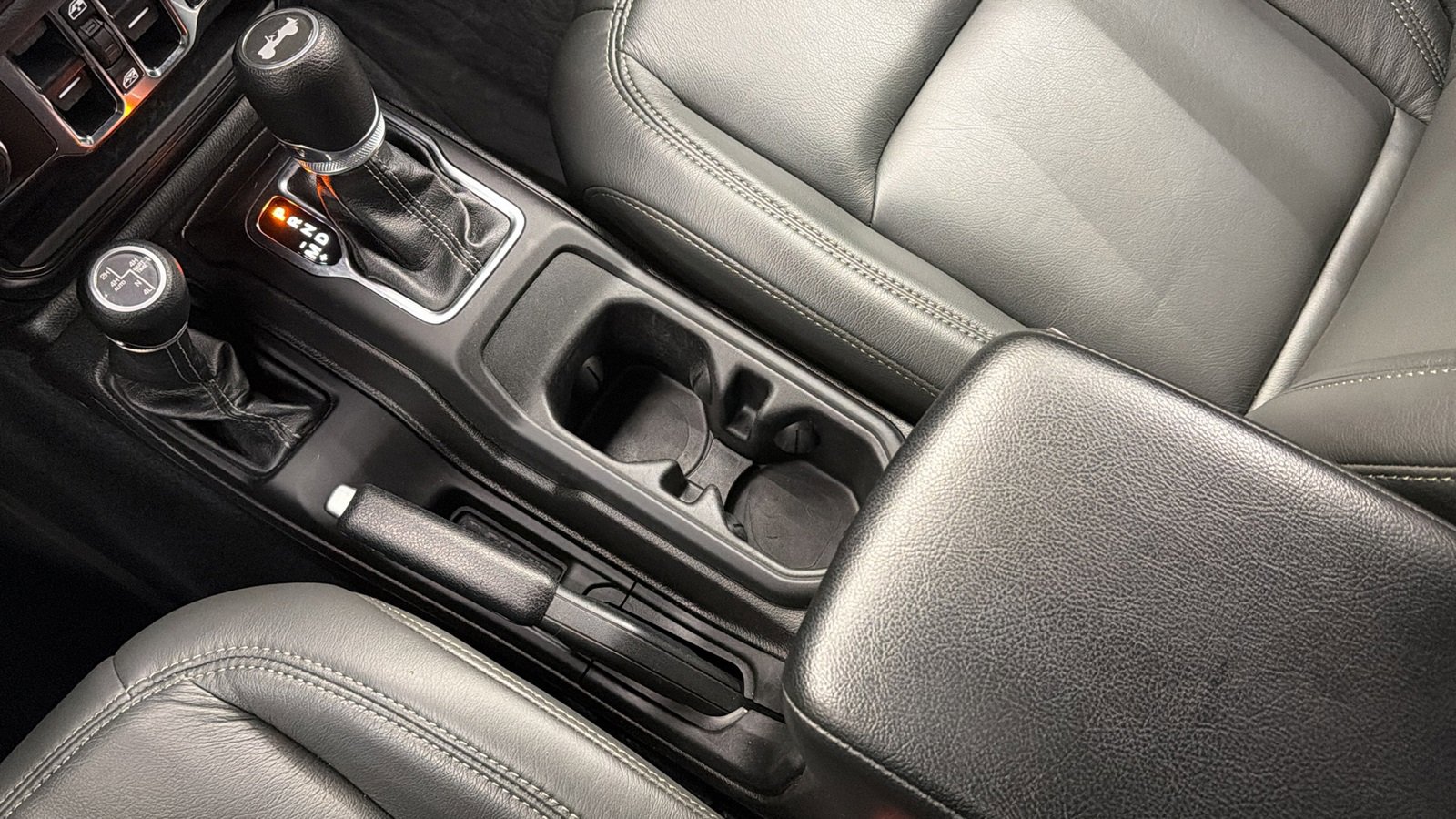 Used 2024 Jeep Wrangler Unlimited w/ Convenience Group image 26