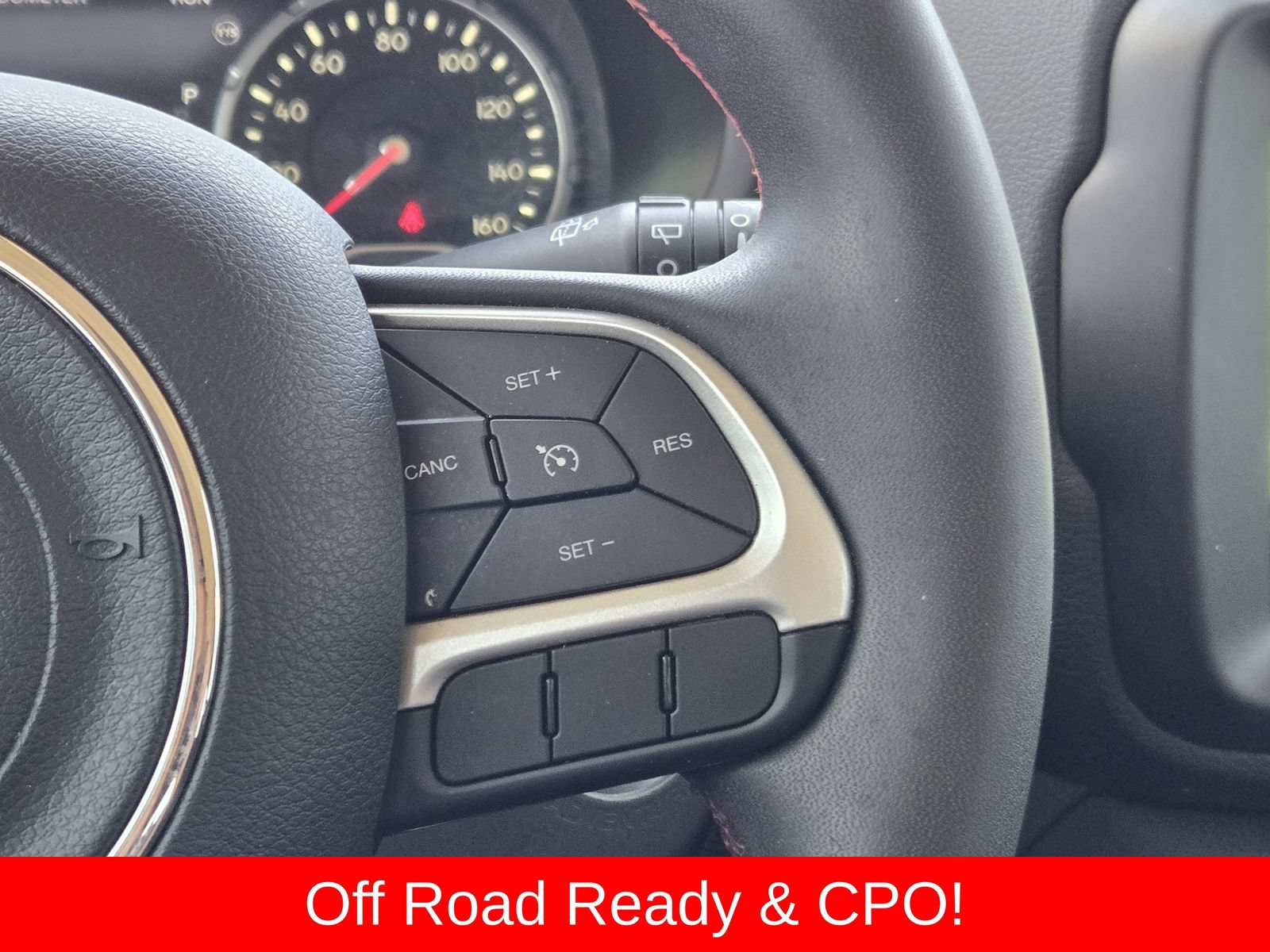 Used 2023 Jeep Renegade Trailhawk AWD/4WD image 34
