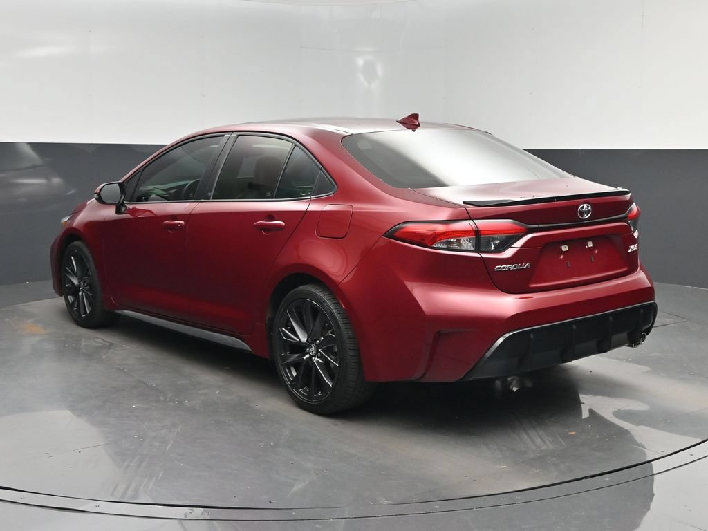 Used 2023 Toyota Corolla XSE FWD image 4