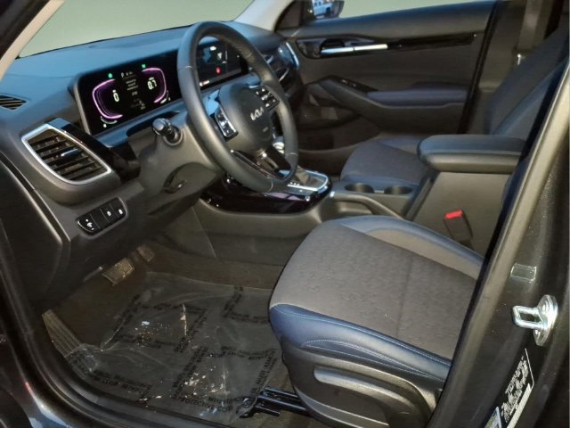 Used 2025 Kia Seltos S FWD image 10