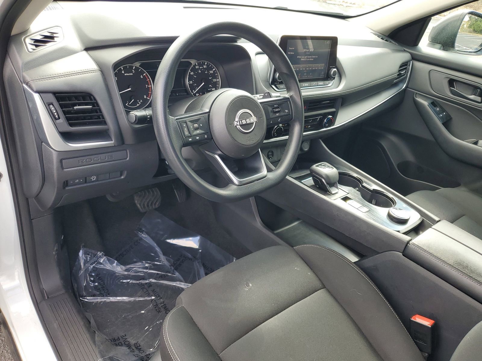 Used 2024 Nissan Rogue S image 6