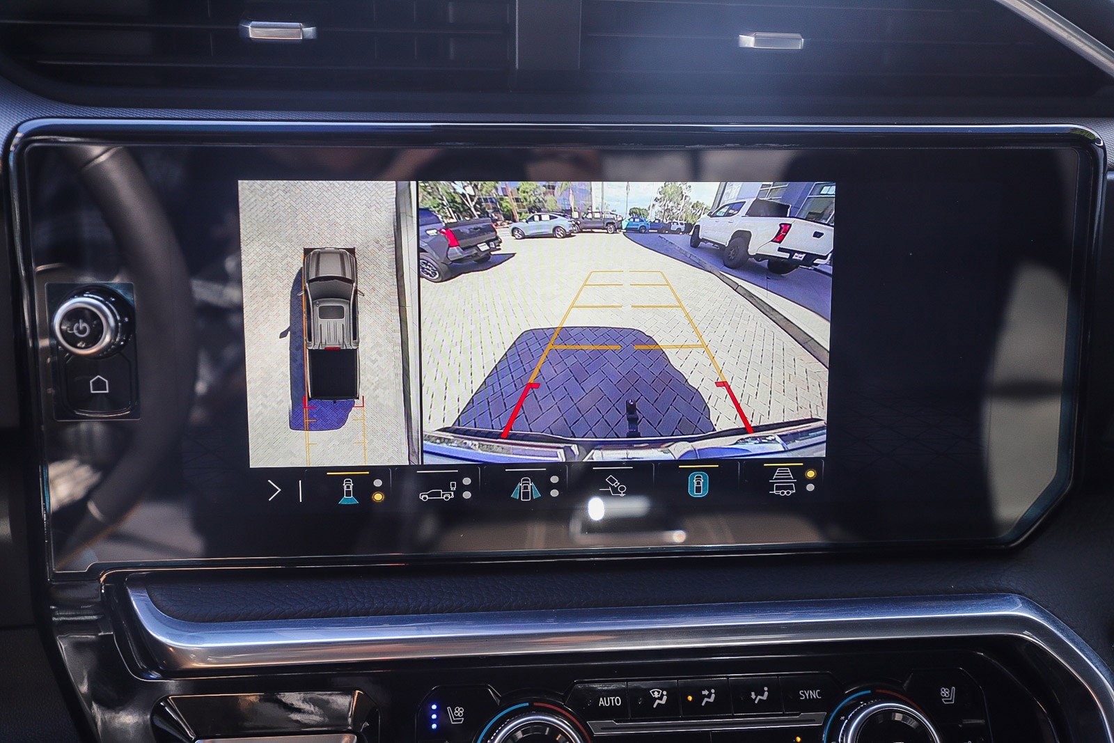 Used 2022 GMC Sierra 1500 Denali AWD/4WD image 26