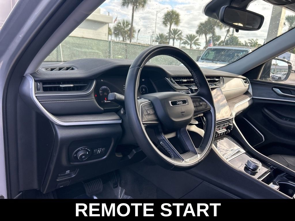 Used 2022 Jeep Grand Cherokee L Limited image 11