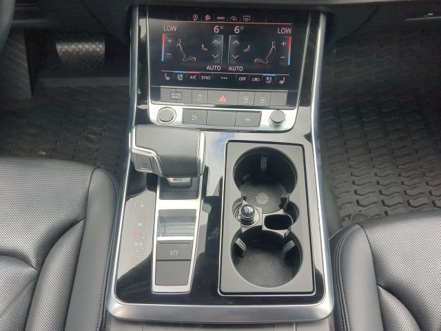 Used 2024 Audi Q7 2.0T Premium Plus w/ Premium Plus Package AWD/4WD image 23