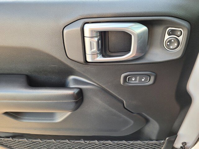 Used 2021 Jeep Gladiator Sport image 21