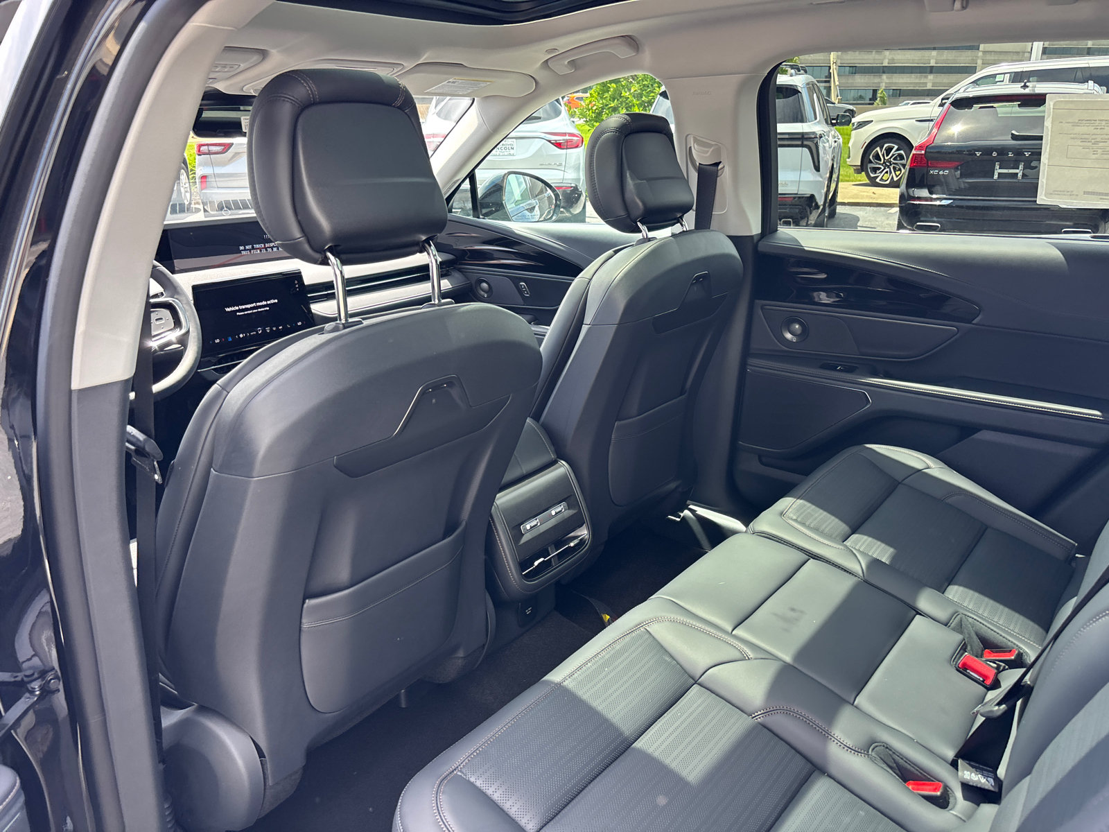 New 2026 Lincoln Nautilus Reserve w/ Jet Appearance Package AWD/4WD image 28