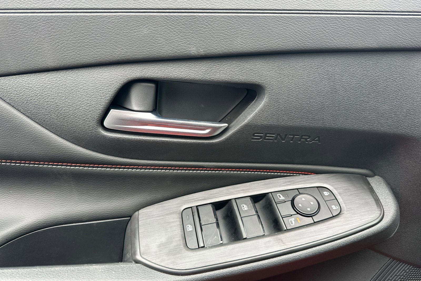 New 2026 Nissan Sentra SR w/ Floor Mat Package image 8