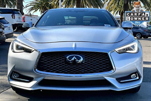 Used 2017 INFINITI Q60 3.0t w/ Premium Plus Package 3.0T RWD image 3